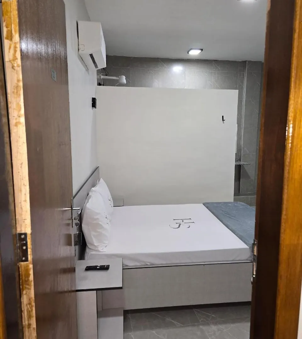 Singular Hotel São Paulo 0*,  Brasil